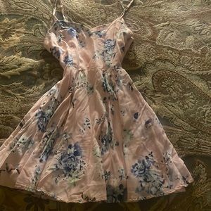 Dainty floral mini dress